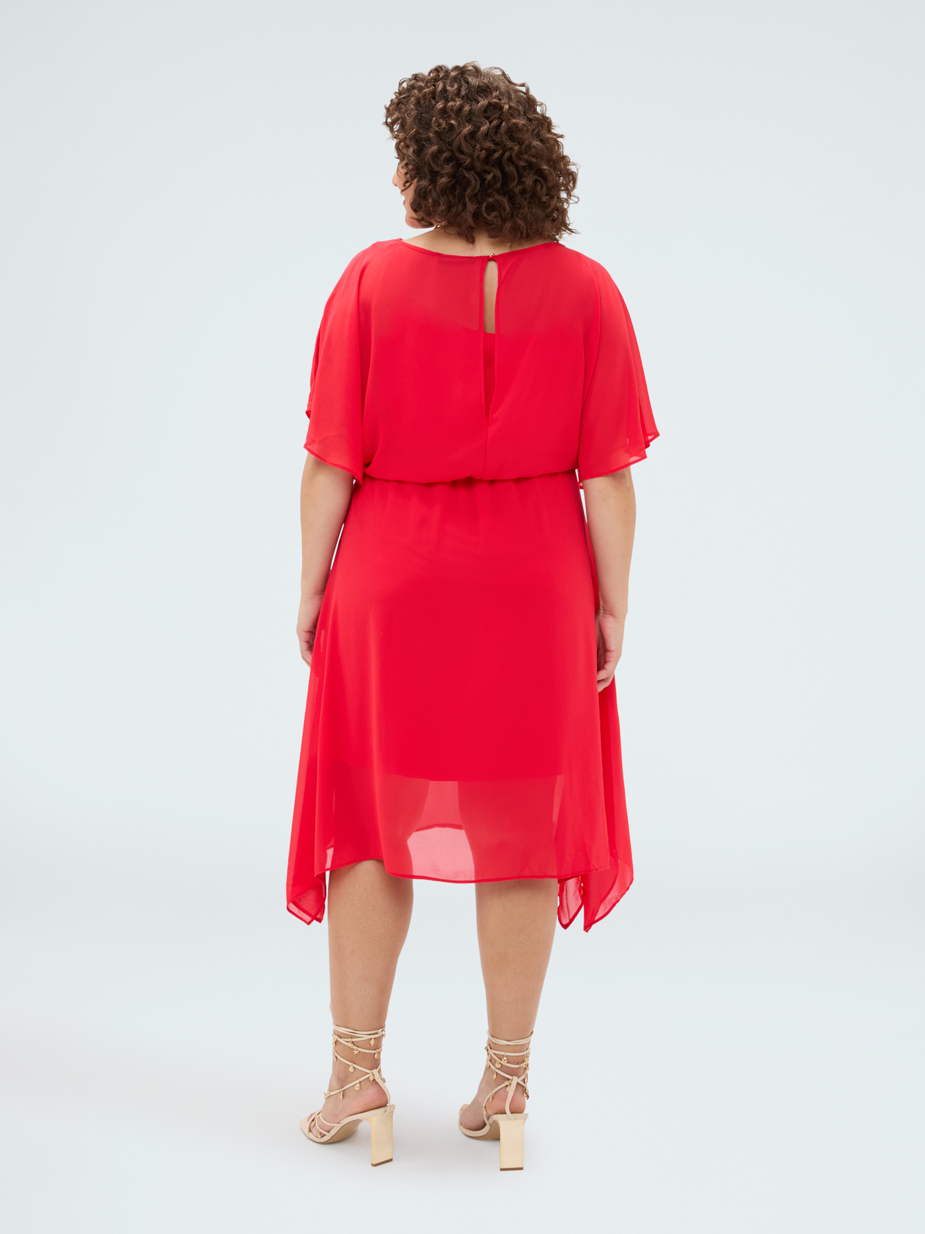 Kleid aus Georgette mit asymmetrischem Saum image number 1