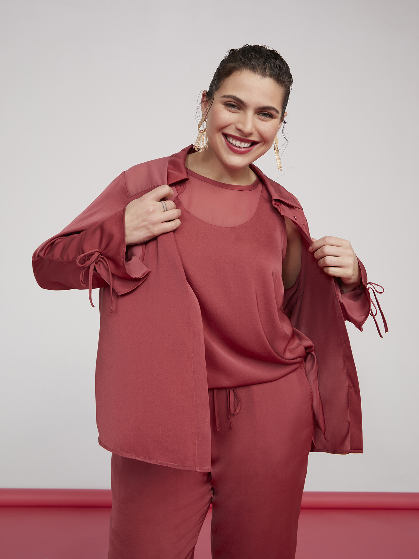 Satin shirt image number 1