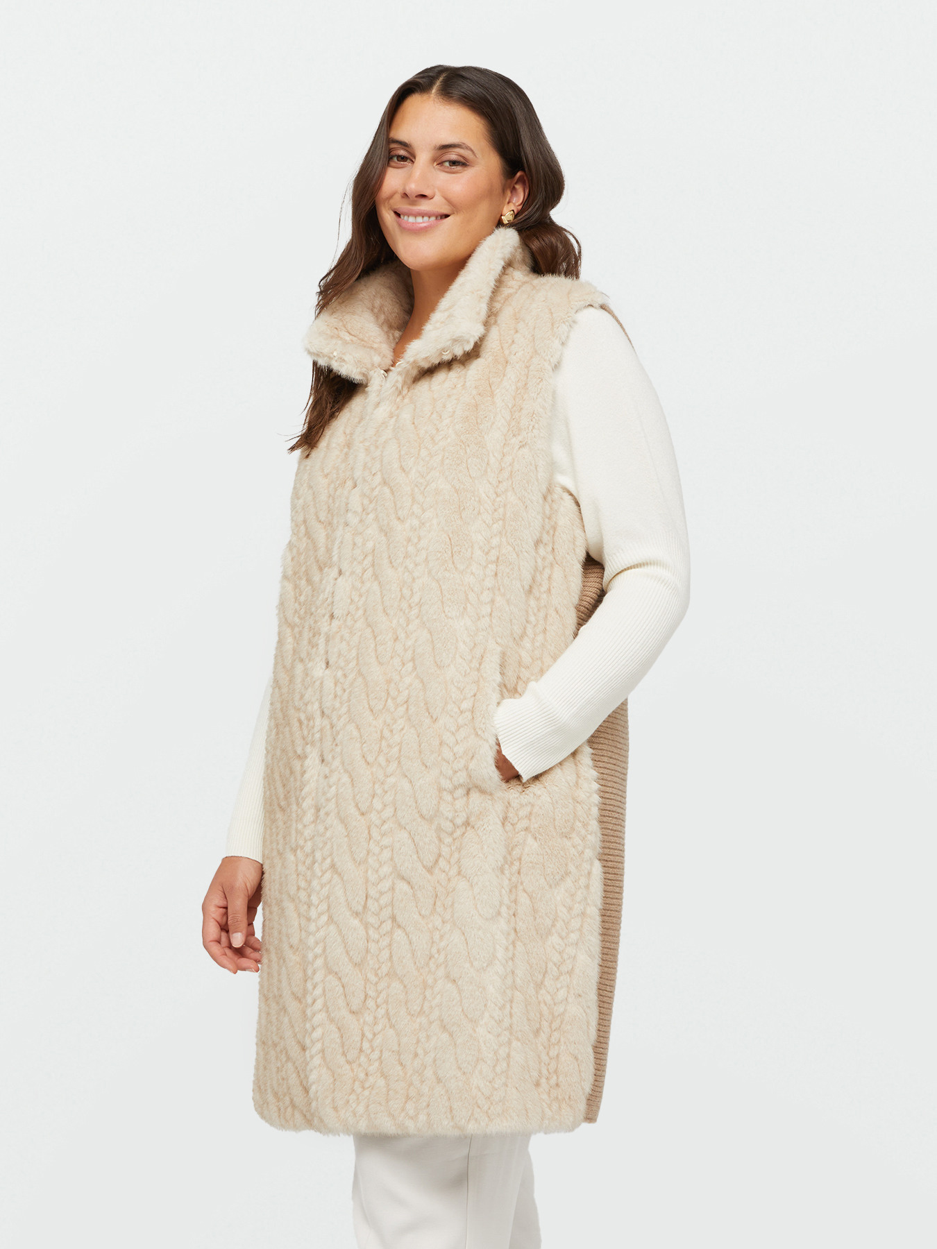 Maxi gilet souple &agrave; torsades image number 0