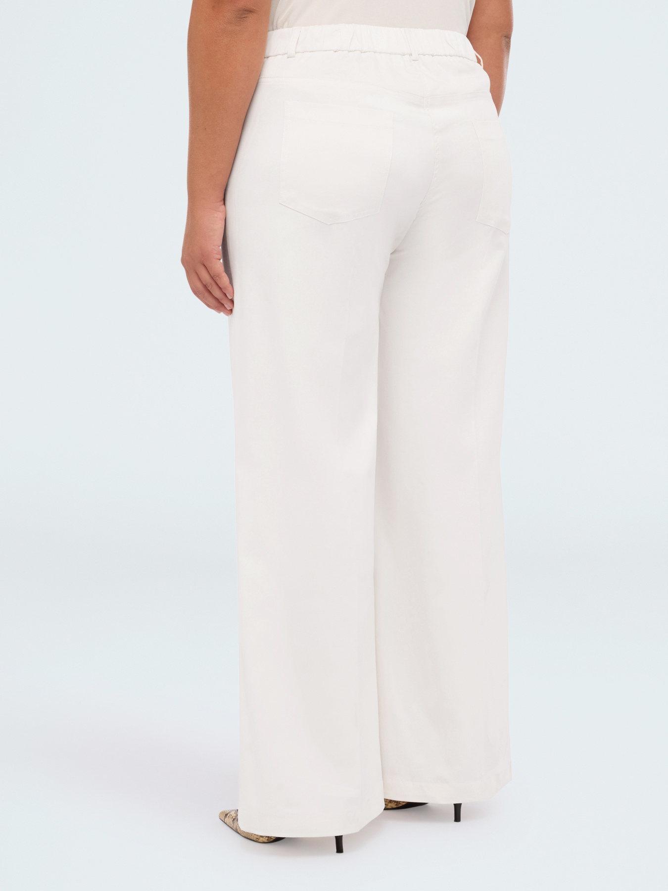 Weitbeinige Hose image number 1