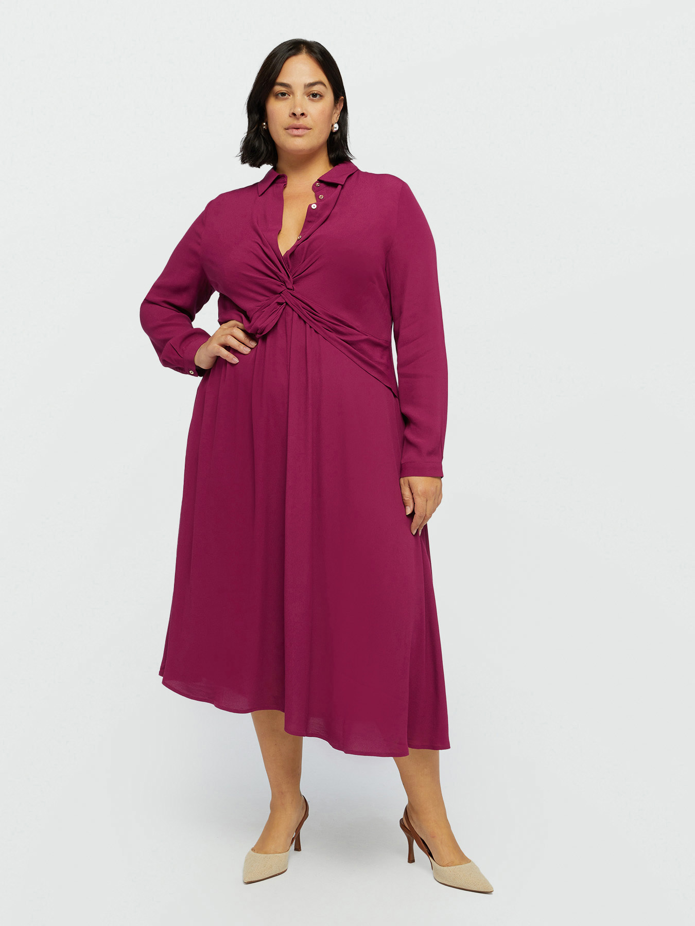 Robe longue avec n&oelig;ud sur le devant image number 0