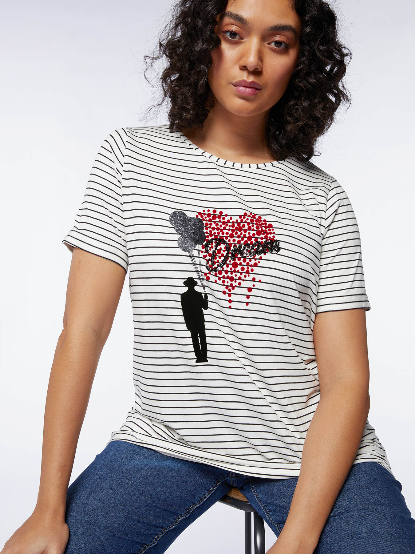 Zimmer-T-Shirt mit Druck und Stickerei image number 3