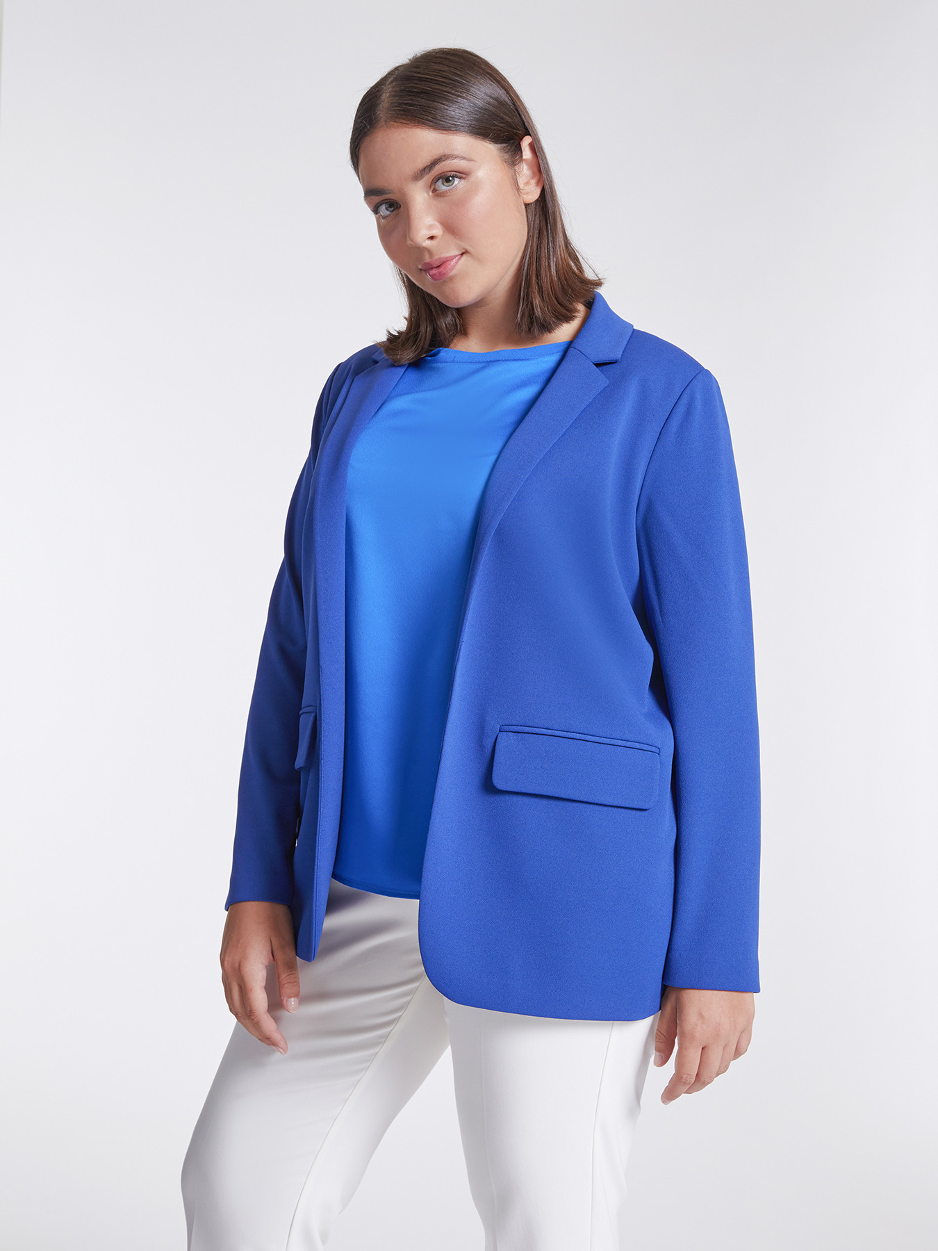 Blazer in tessuto crepe stretch image number 2