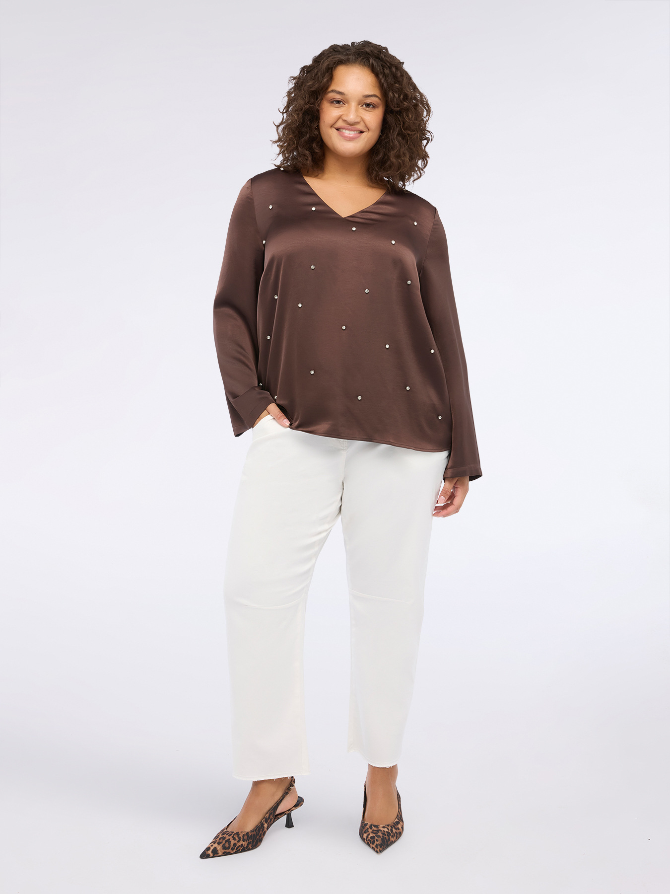 Blusa in raso con strass image number 0