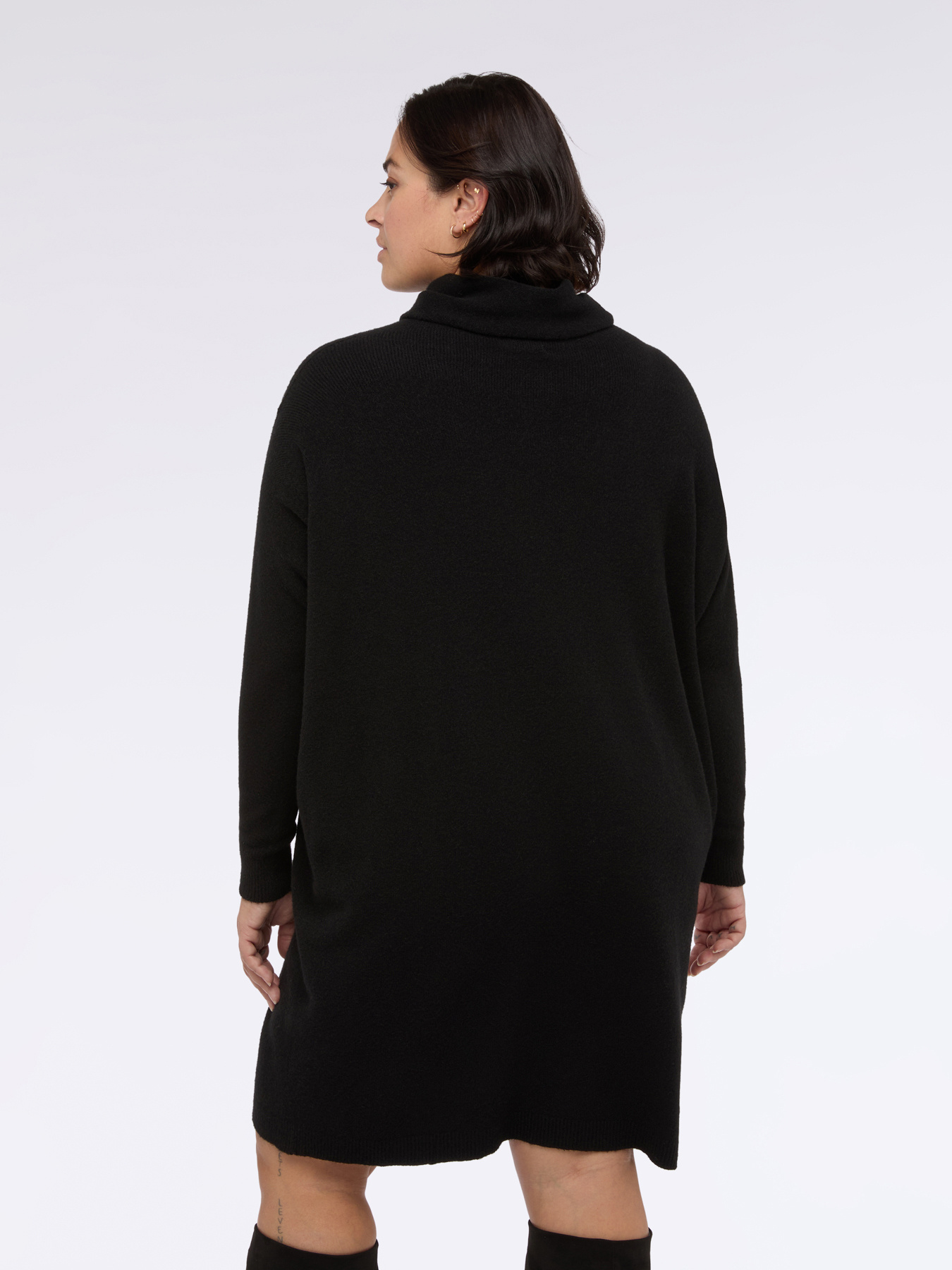 Jersey cuello alto largo en mezcla de viscosa image number 1