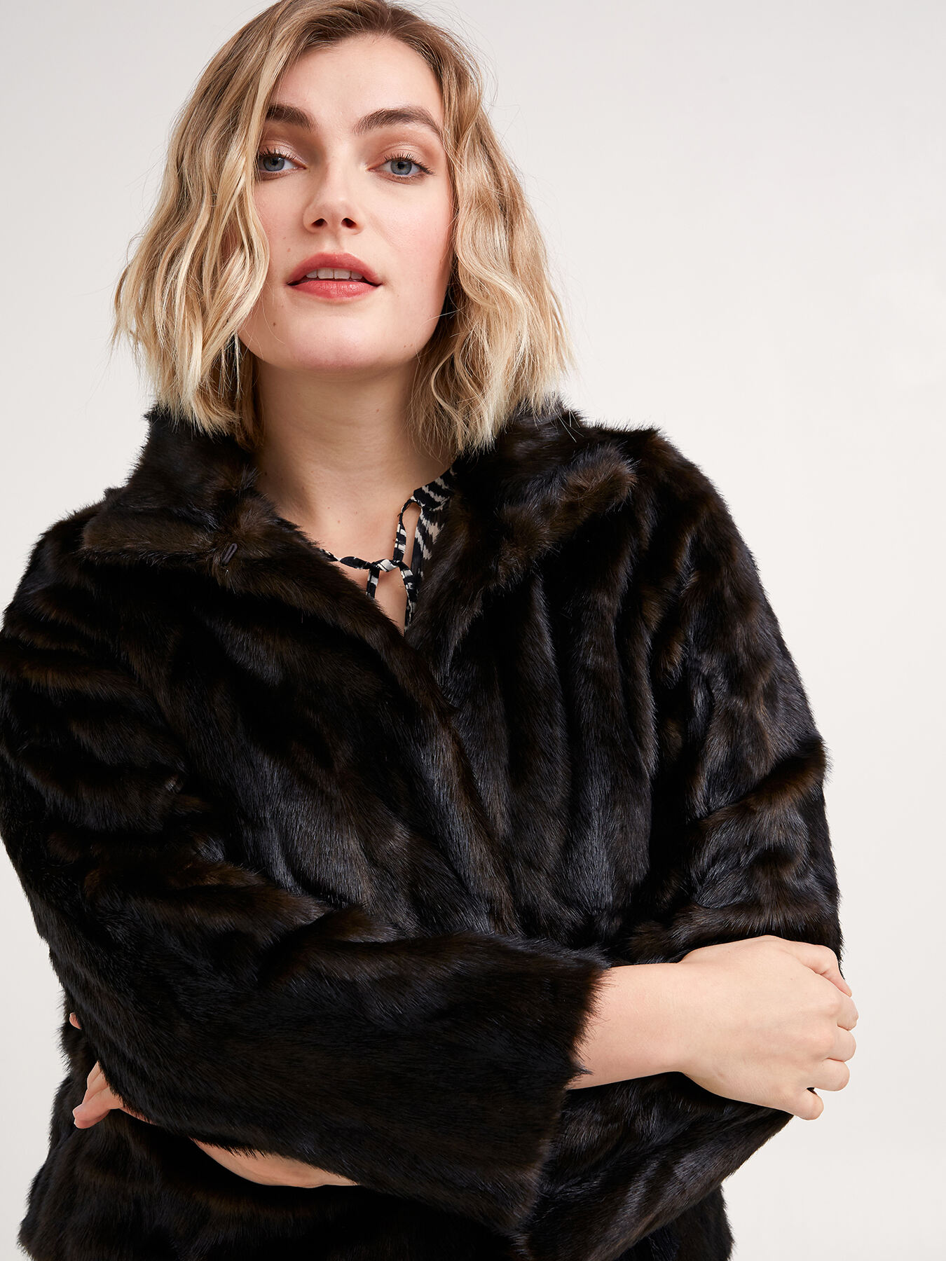 Giubbotto effetto pelliccia image number 0