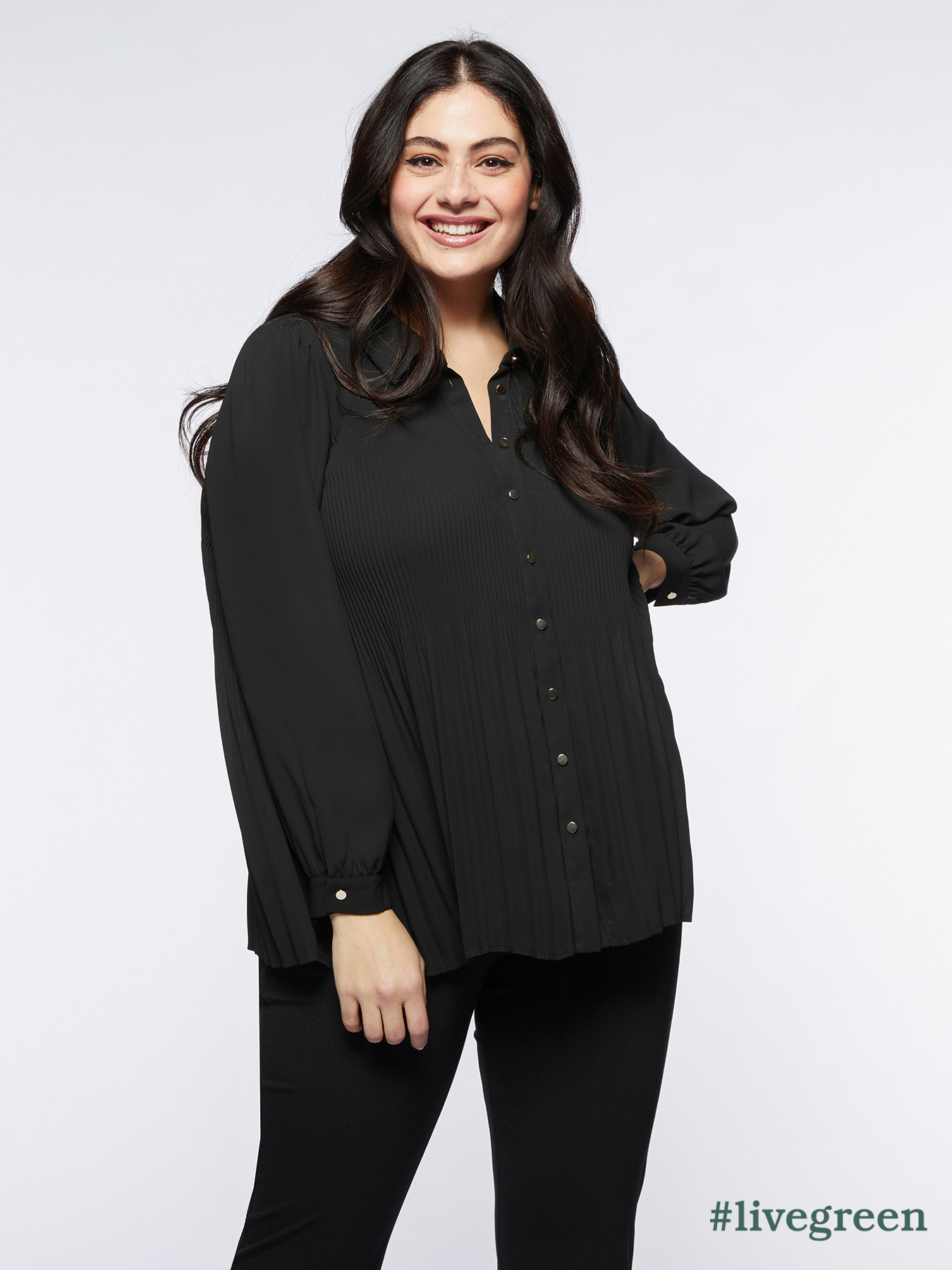 Camicia con parti pliss&eacute; image number 0