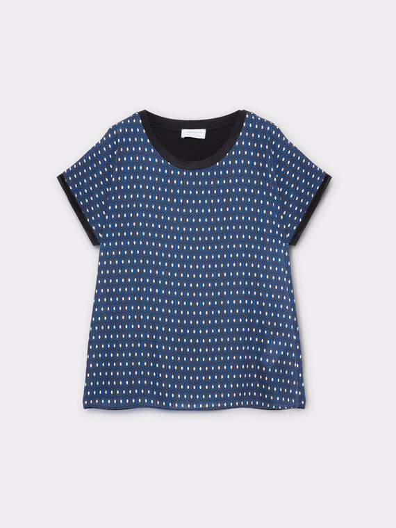 T-shirt with geometrical print