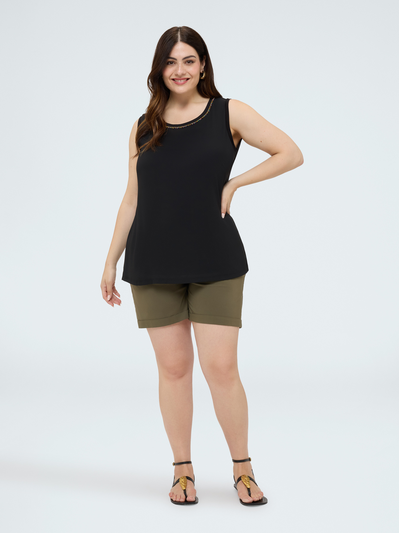 Two-tone viscose top with embellishments image number 3