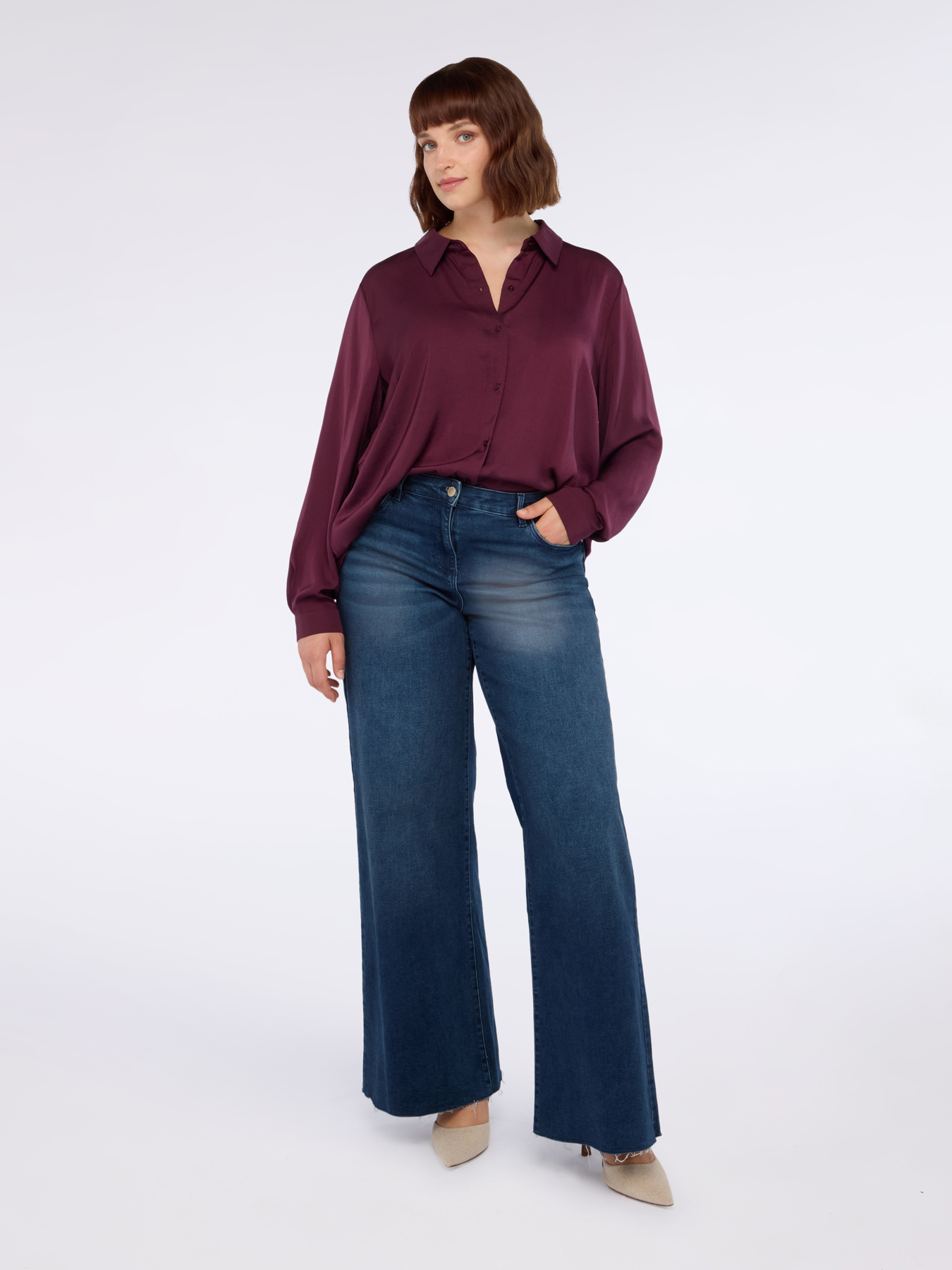 Two-material shirt with viscose blend image number 3