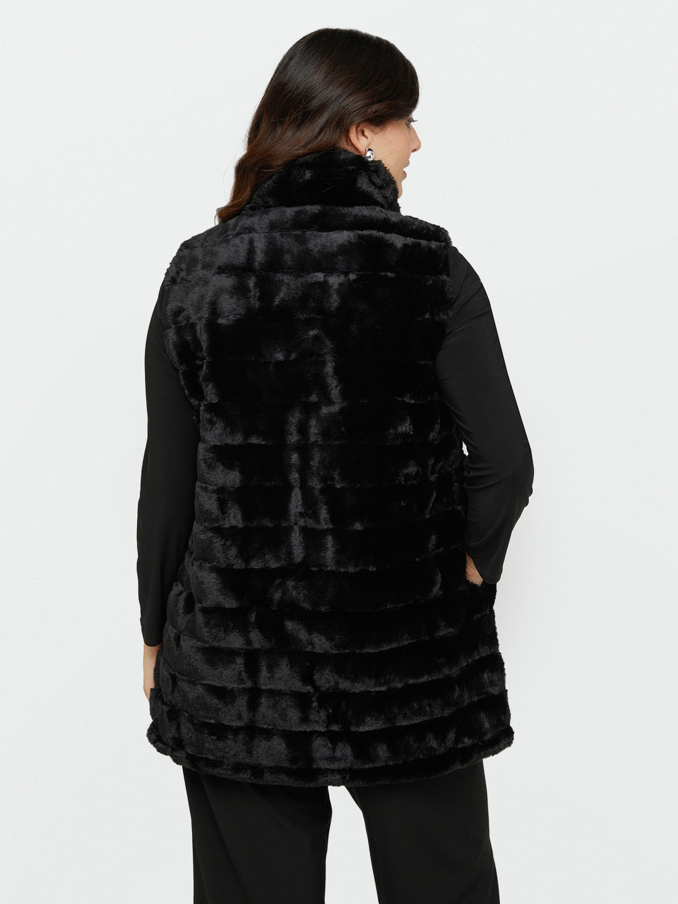 Chaleco suave largo efecto peluche image number 2