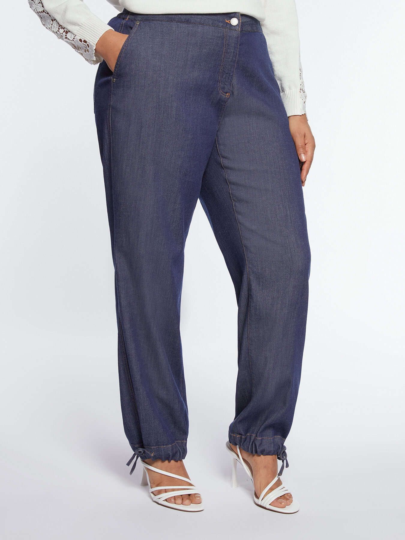 Wide flowing jeans with drawstring on the hem image number 0