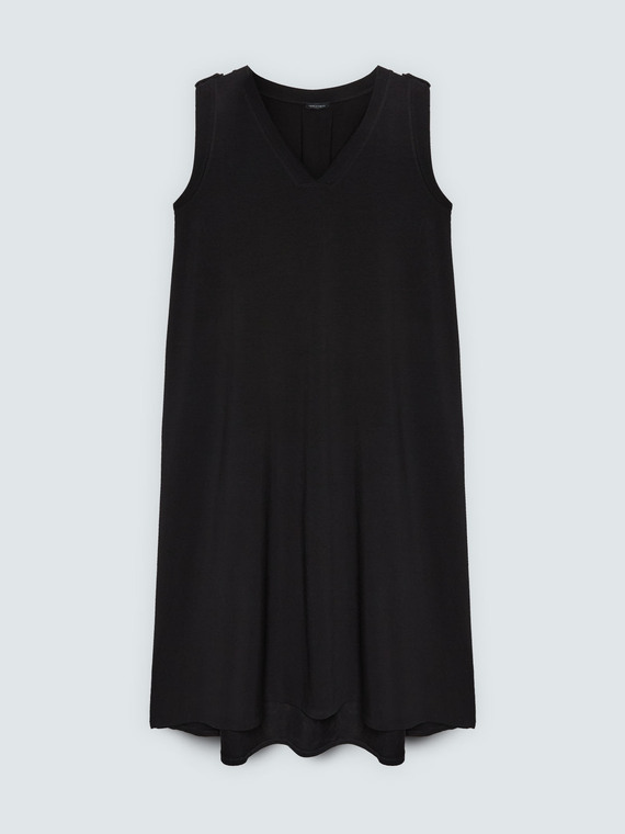Long V-neck dress