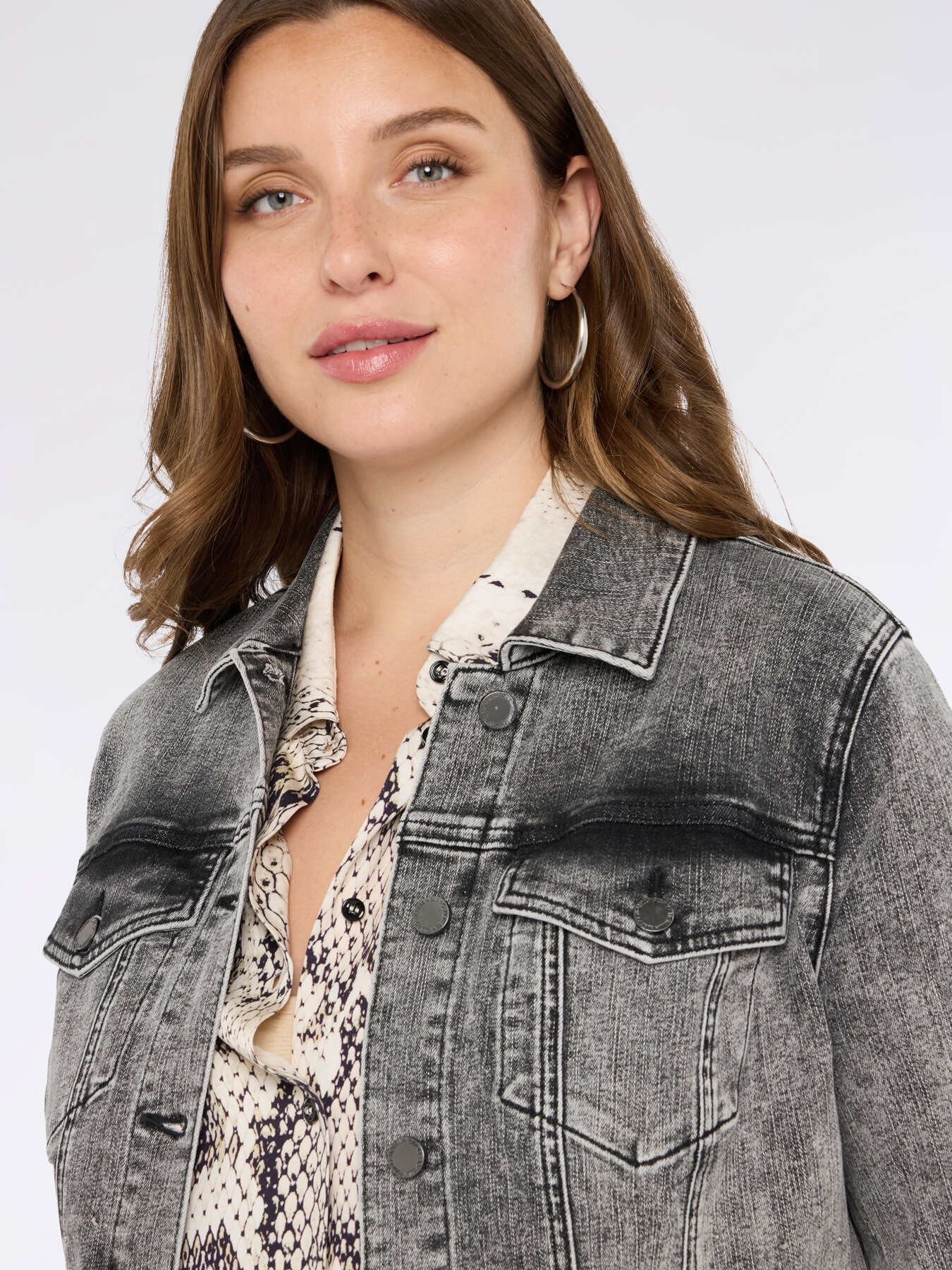 Jeansjacke mit Glitzersteinen image number 4