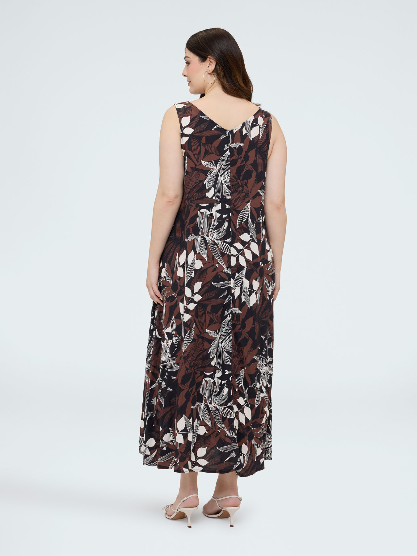Free model dress with print image number 1