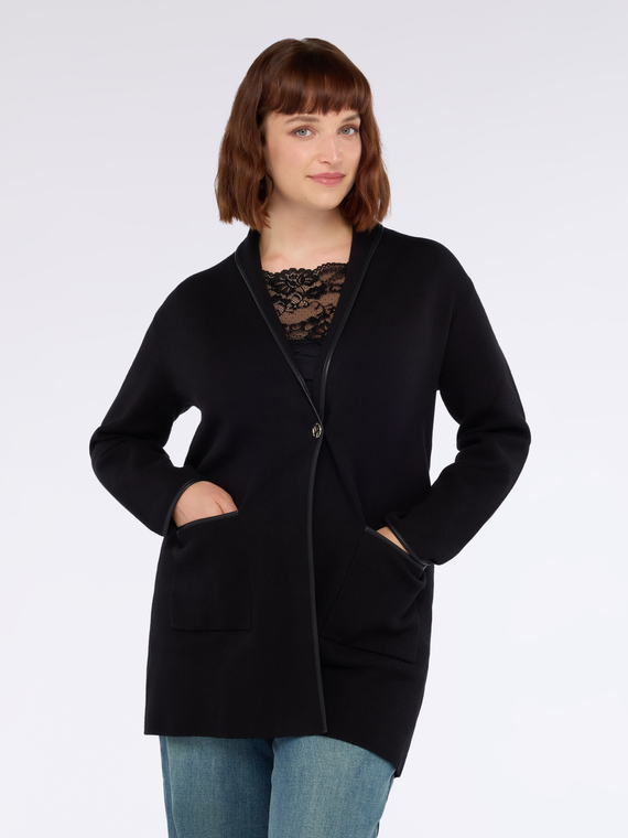 Viscose blend jacket with contrasting edges