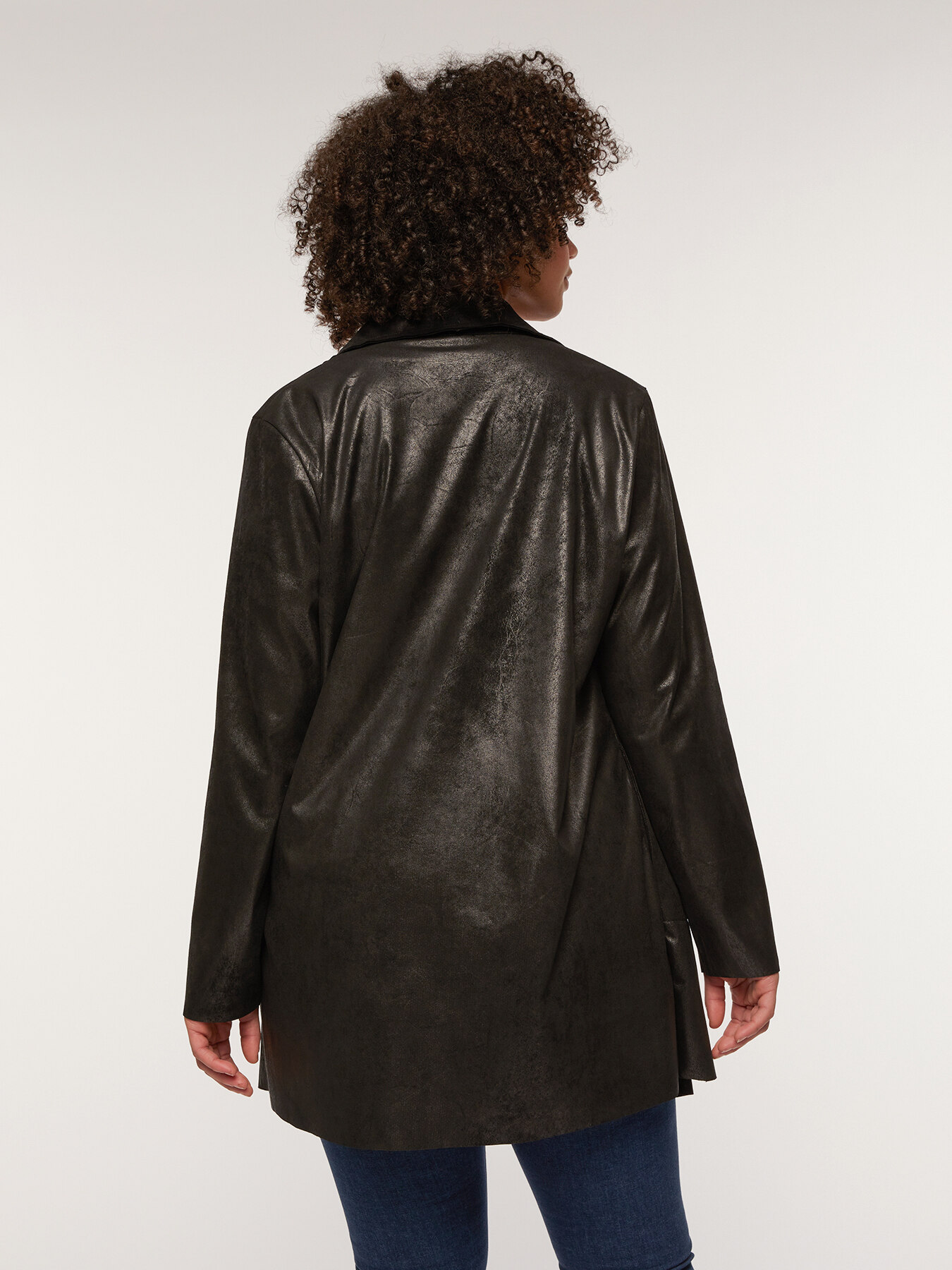 Leichte Jacke aus laminiertem Lederimitat image number 1