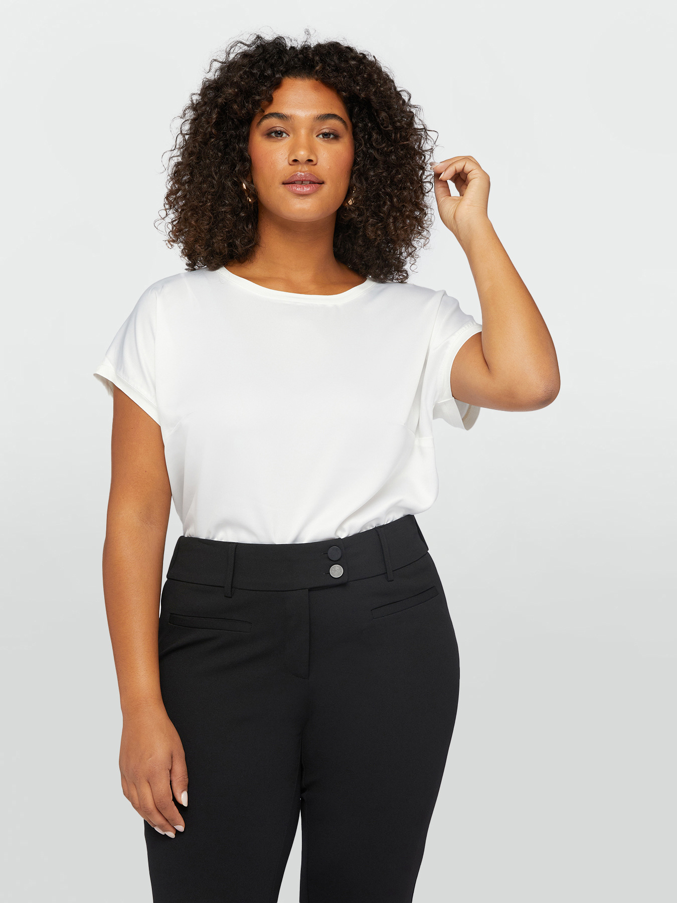 Blusa de raso image number 2