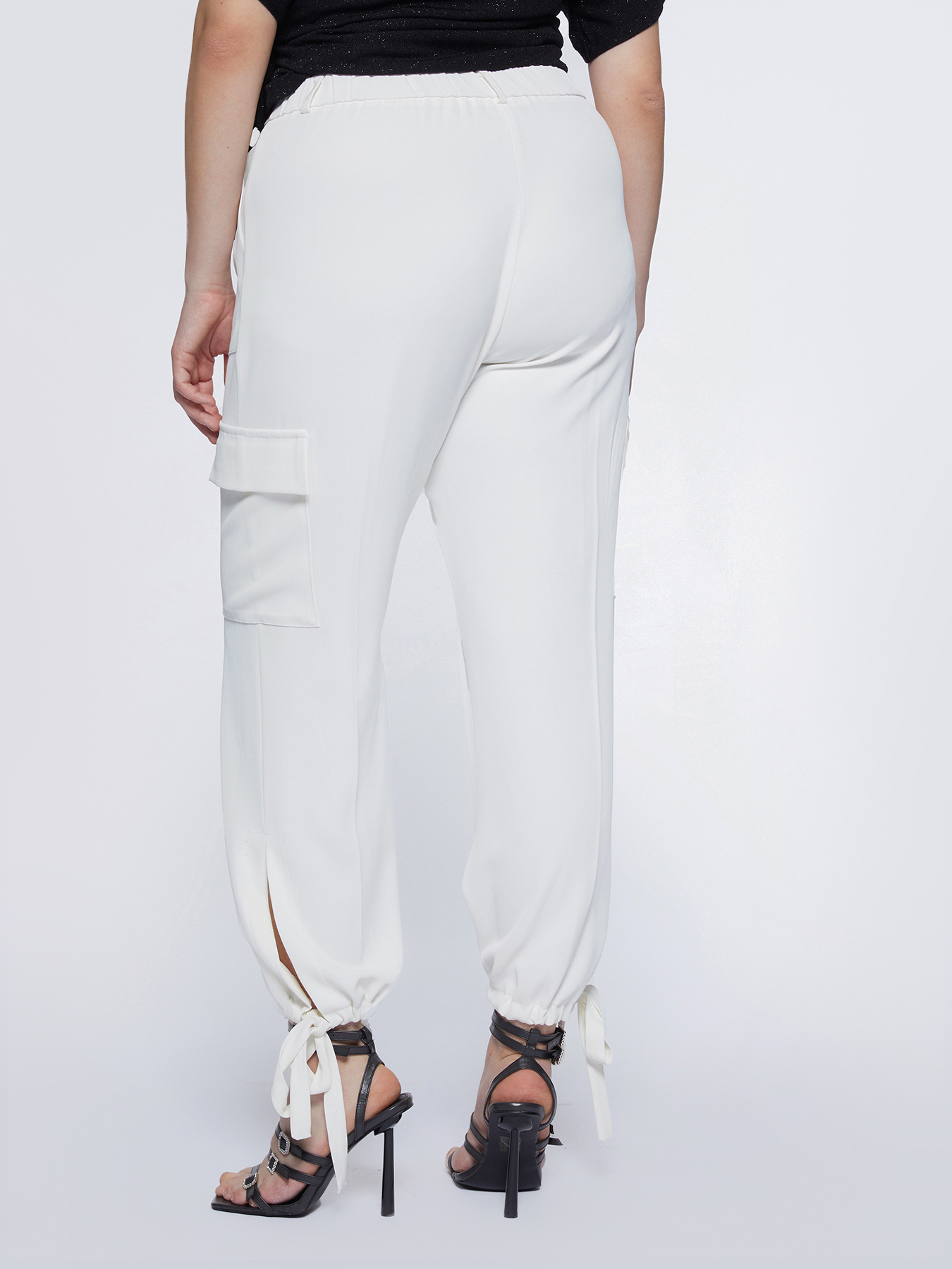 Cargo trousers with strings image number 1