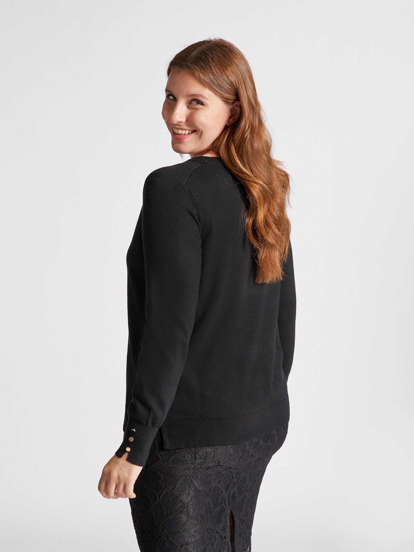 Pull uni en viscose confortable image number 1