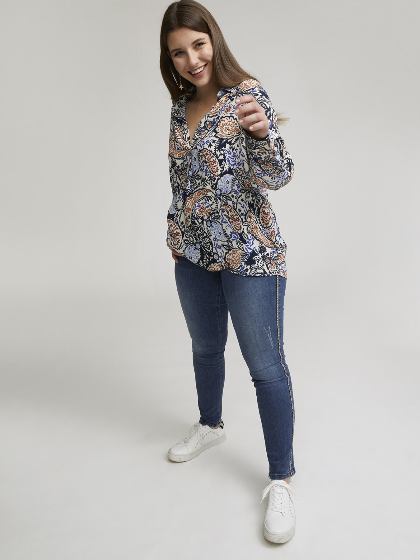 Jeans skinny Giada con passamaneria image number 1