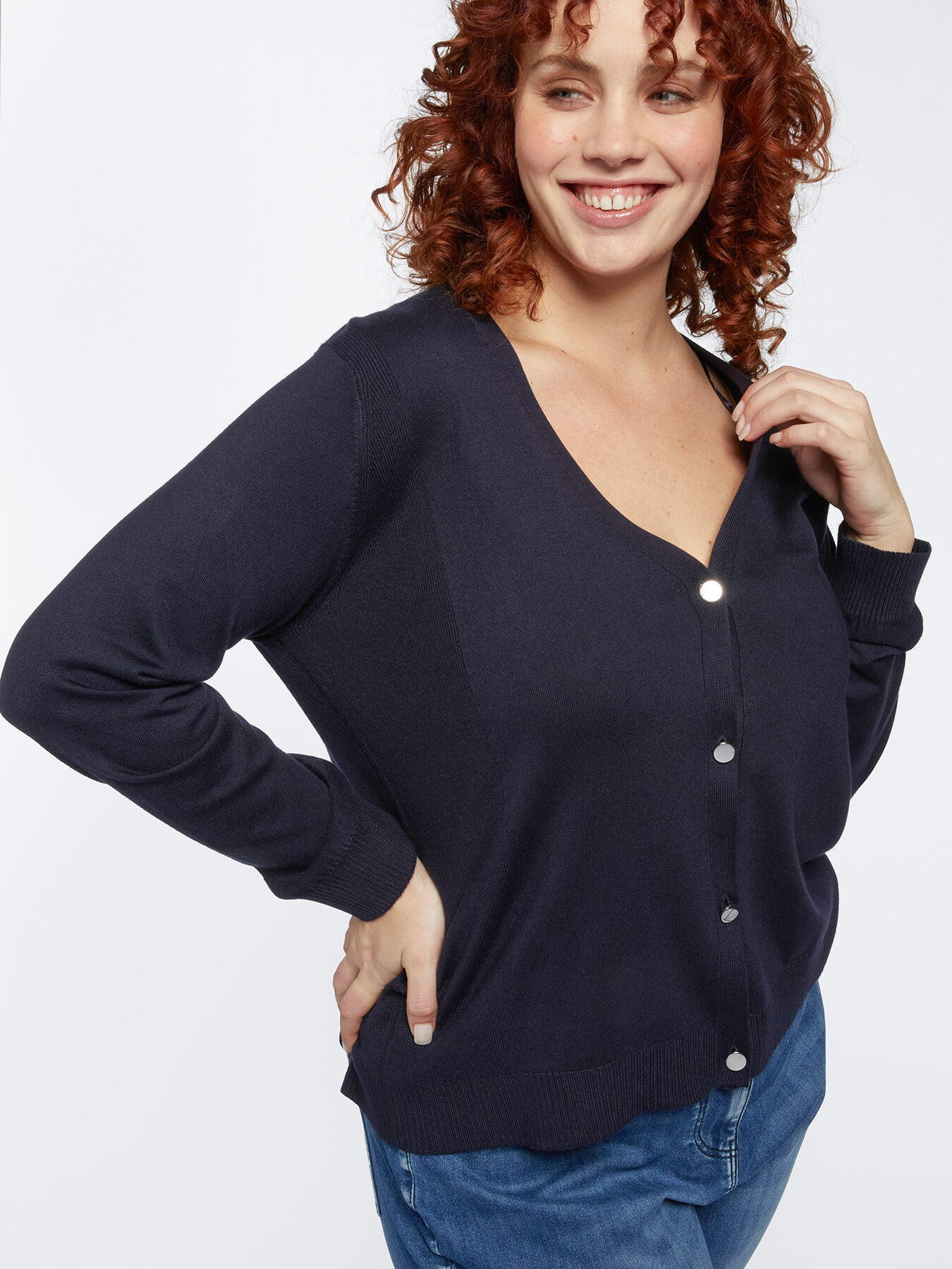 ECOVERO&trade; viscose V-neck cardigan image number 2
