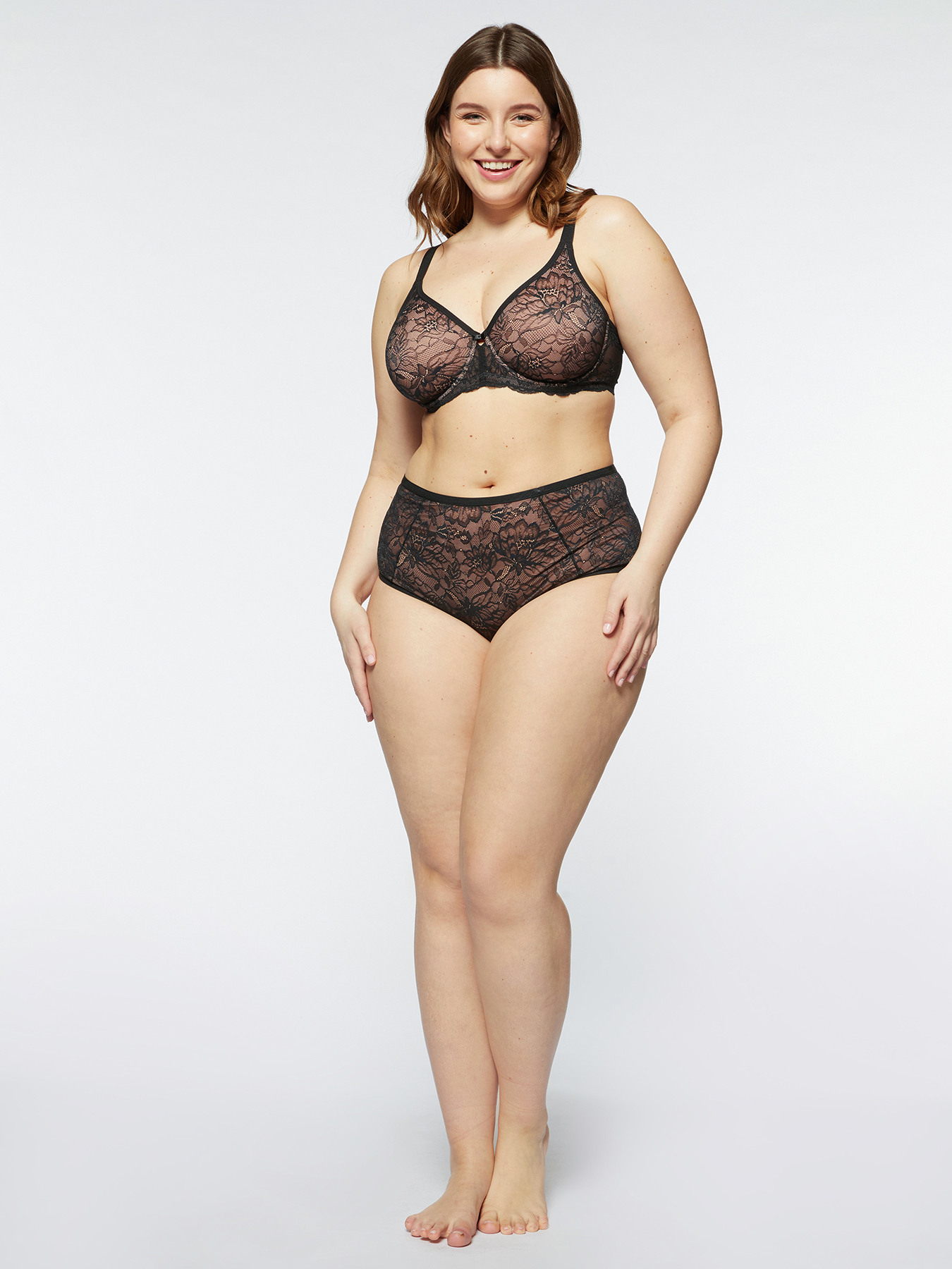 Triumph underwire bra cup size E image number 0