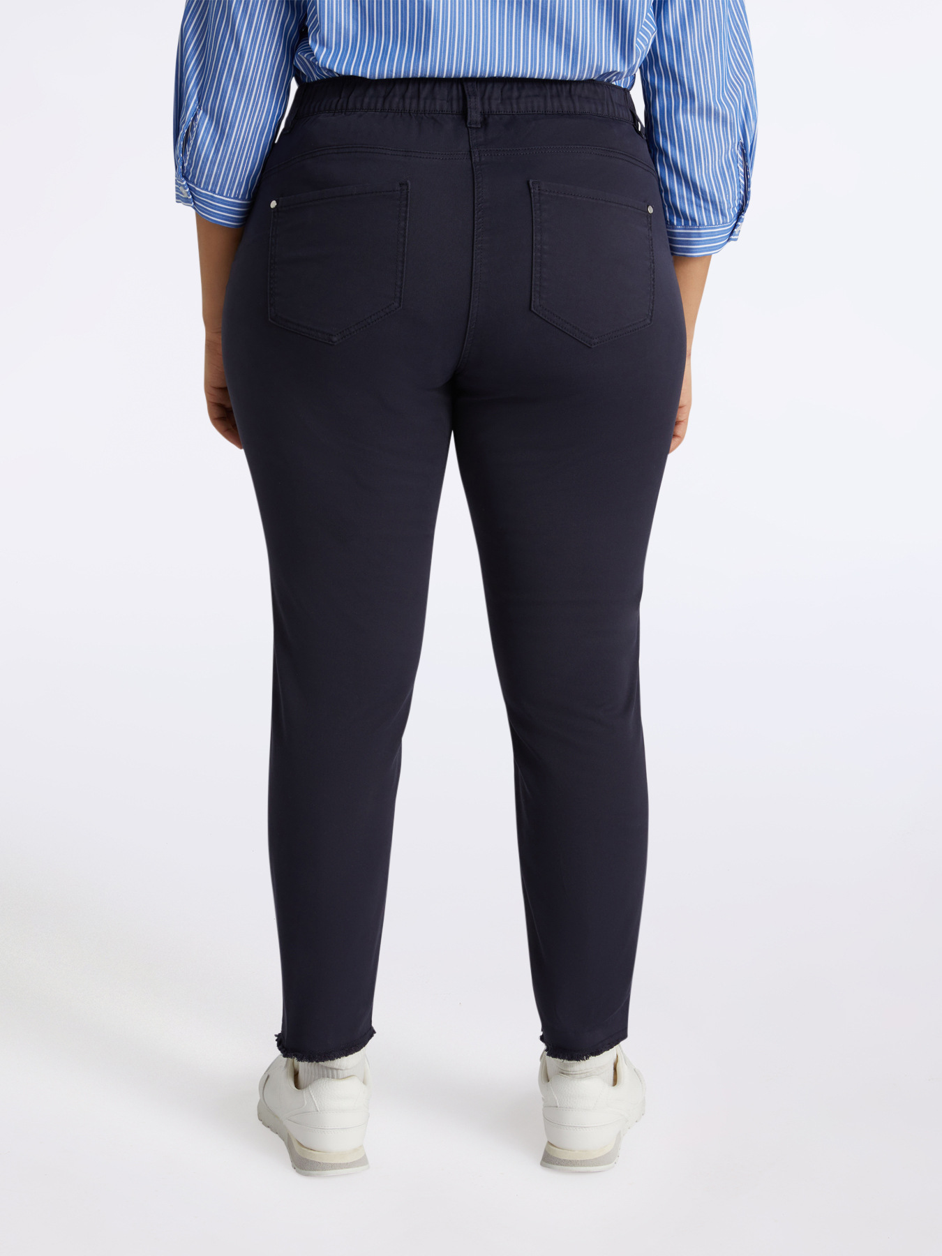 Pantaloni skinny in misto cotone image number 1