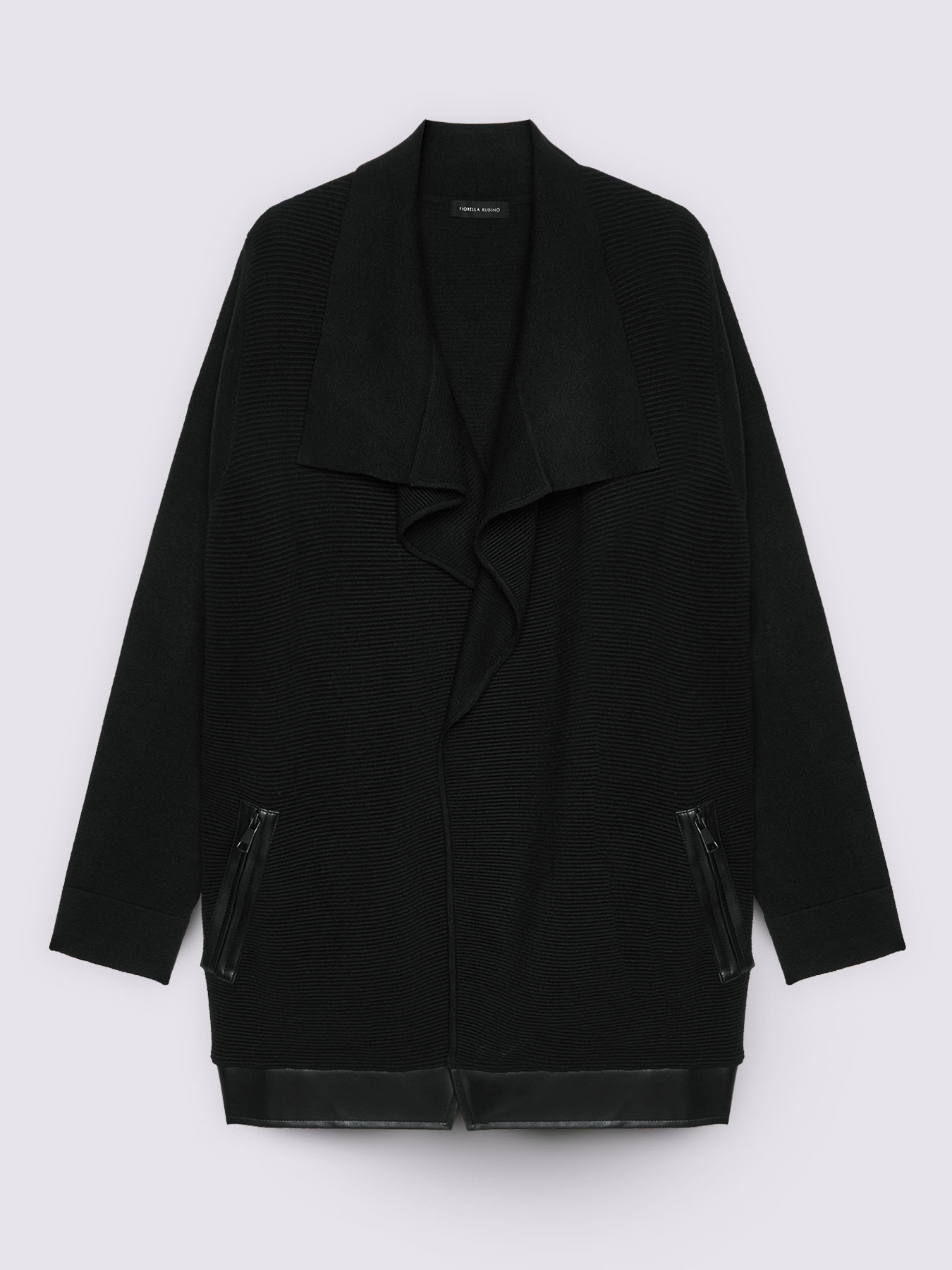 Strickjacke mit Details aus beschichtetem Stoff image number 4