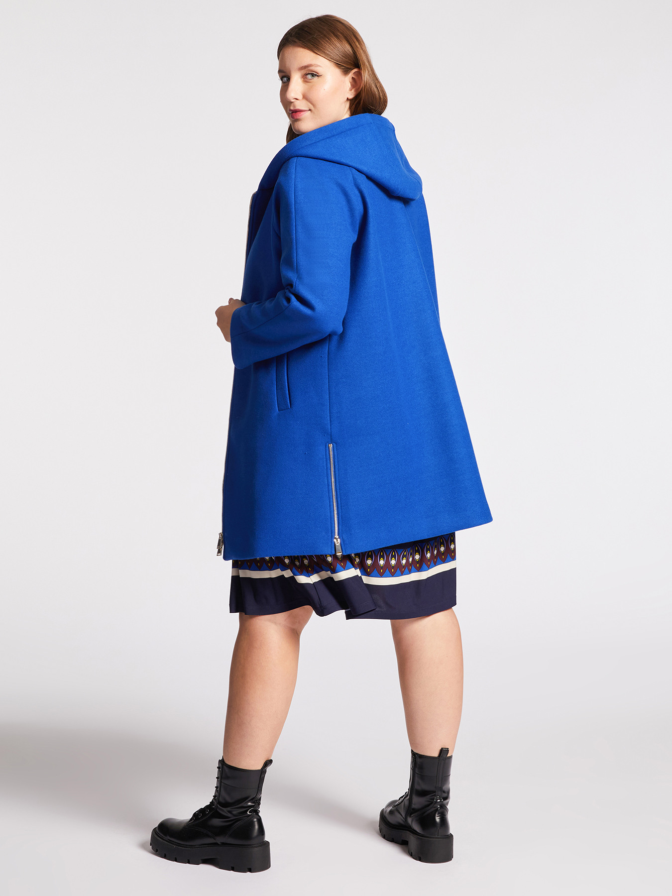 Abrigo con capucha image number 1