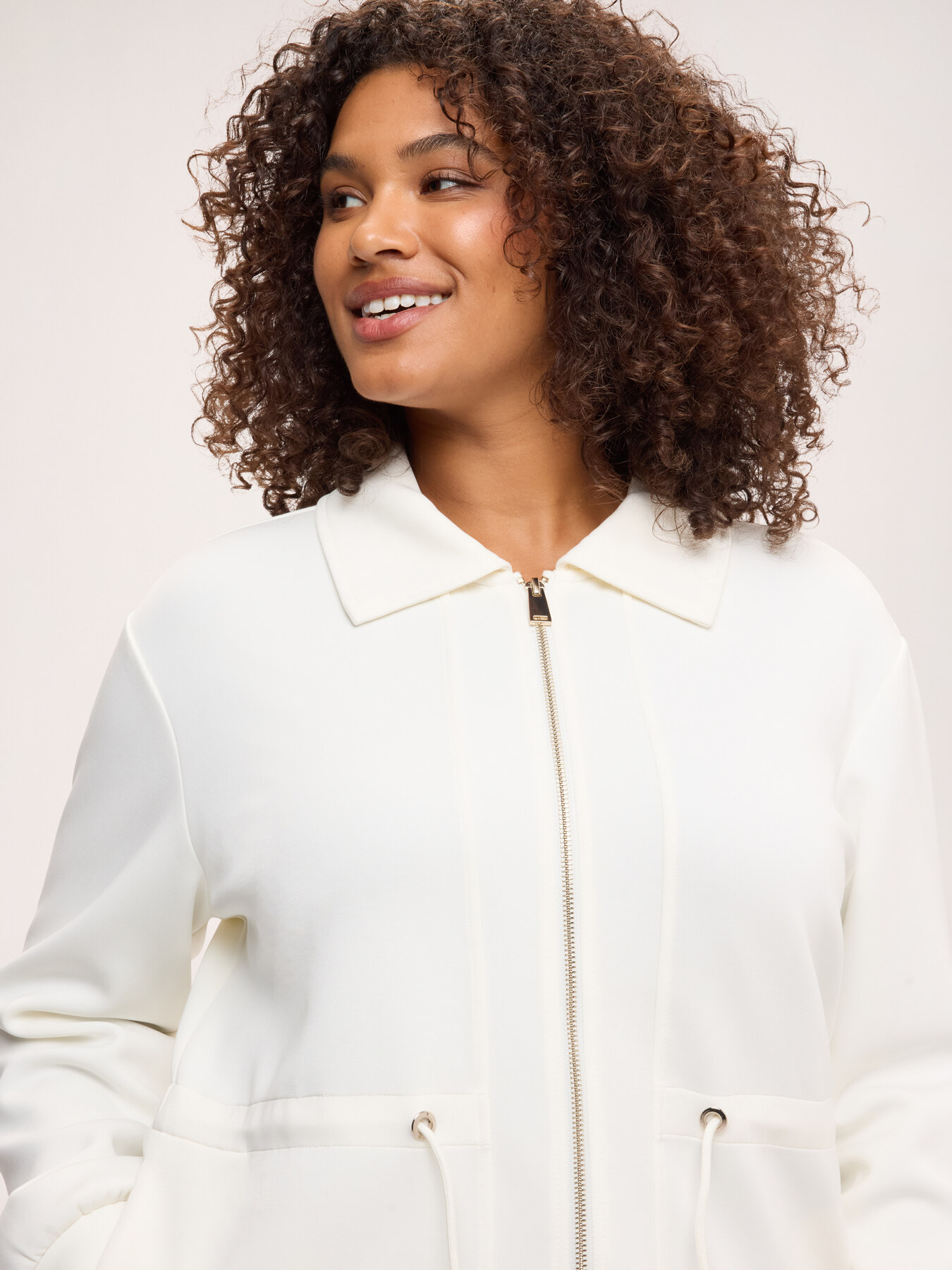 Sweatshirt with collar and drawstring image number 3
