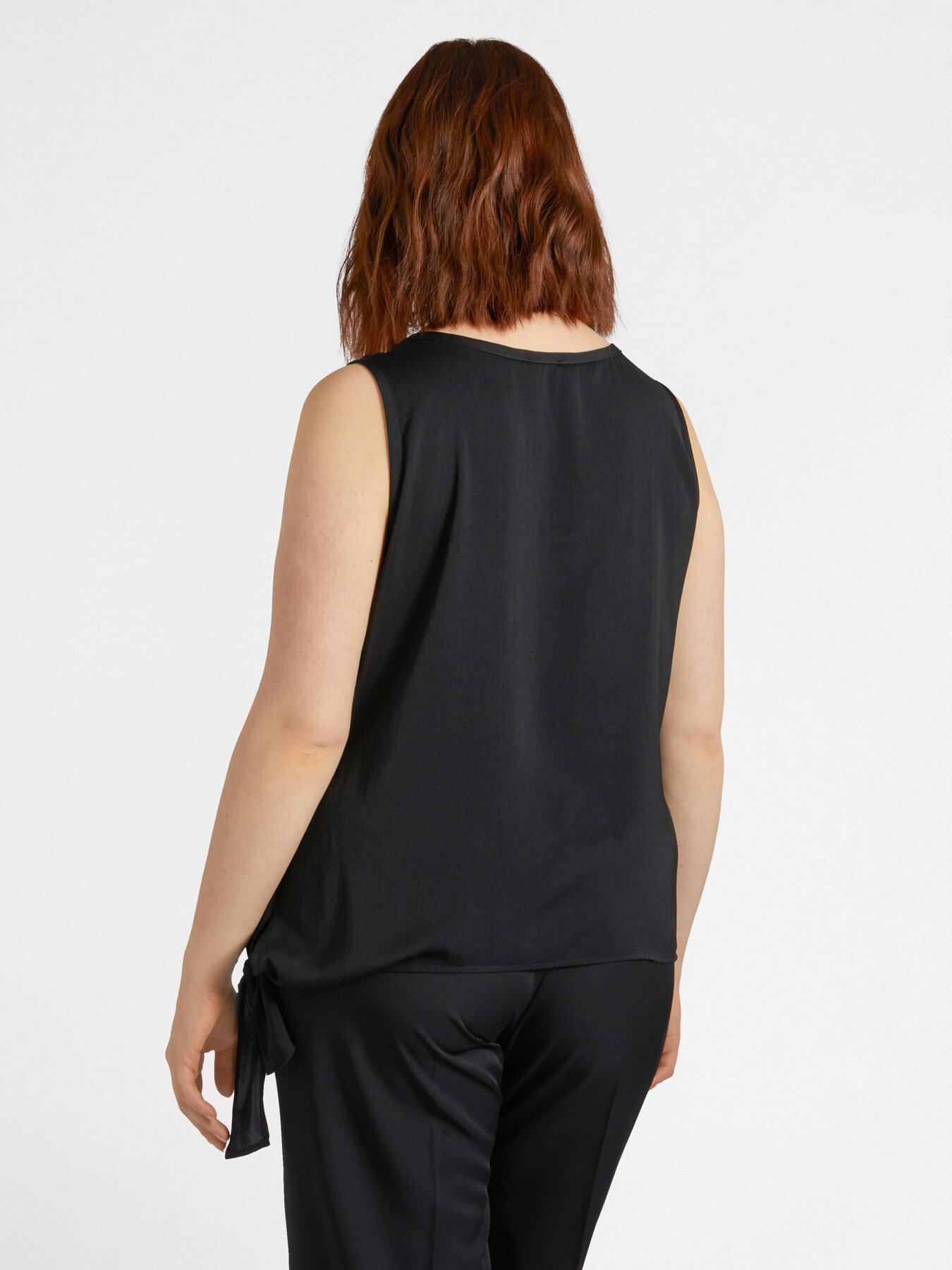 Top aus Satin mit Knoten image number 1