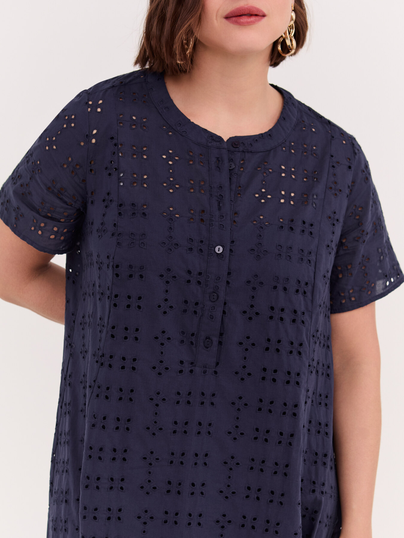 Free dress in sangallo image number 2