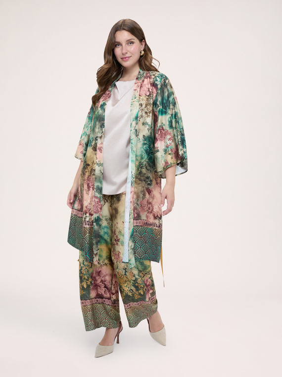 Kimono with print and belt