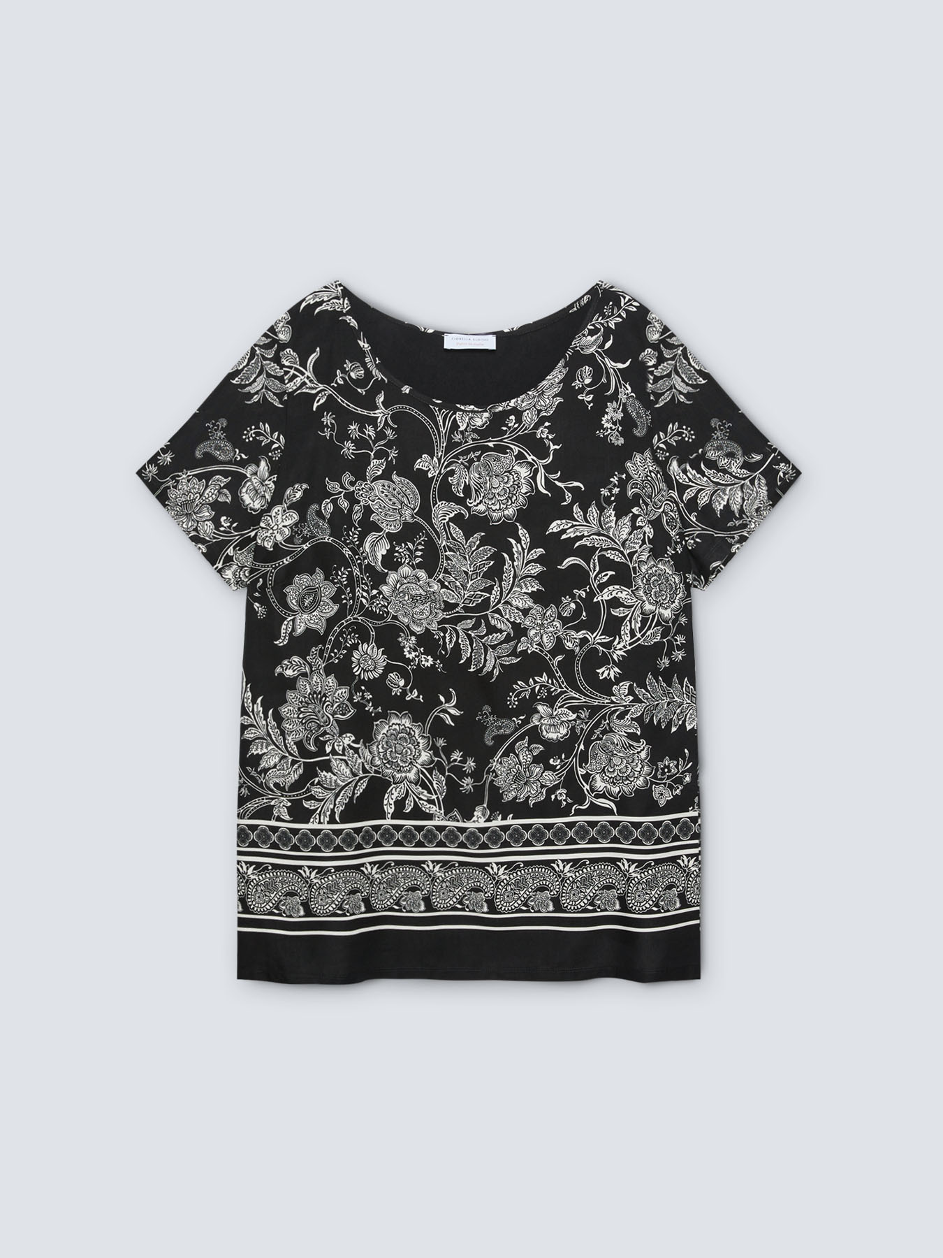 T-shirt imprim&eacute; foulard image number 4