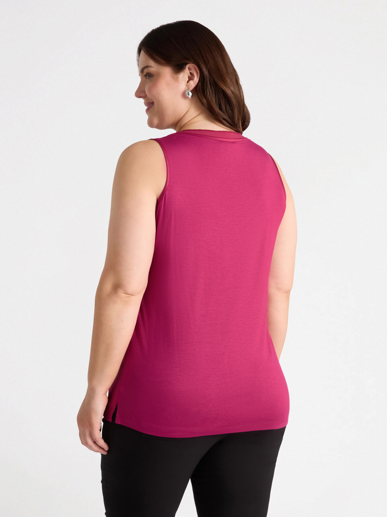 Two-fabric top with V-neck image number 1