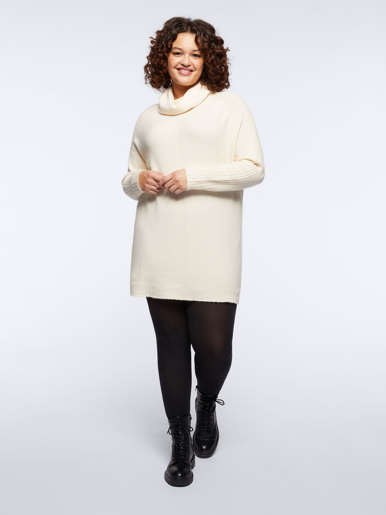 Maglia lunga a mini abito con collo ad anello image number 0