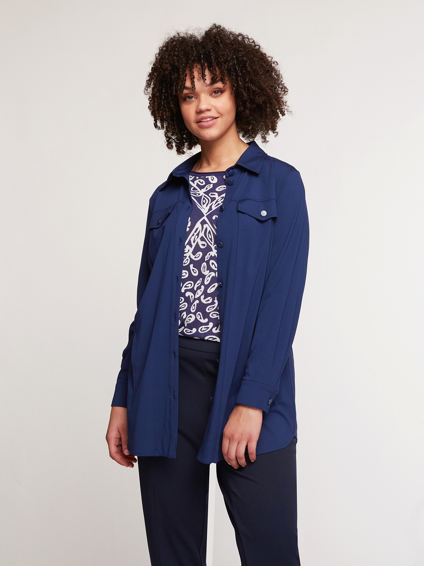 Shirt with breast pockets image number 0