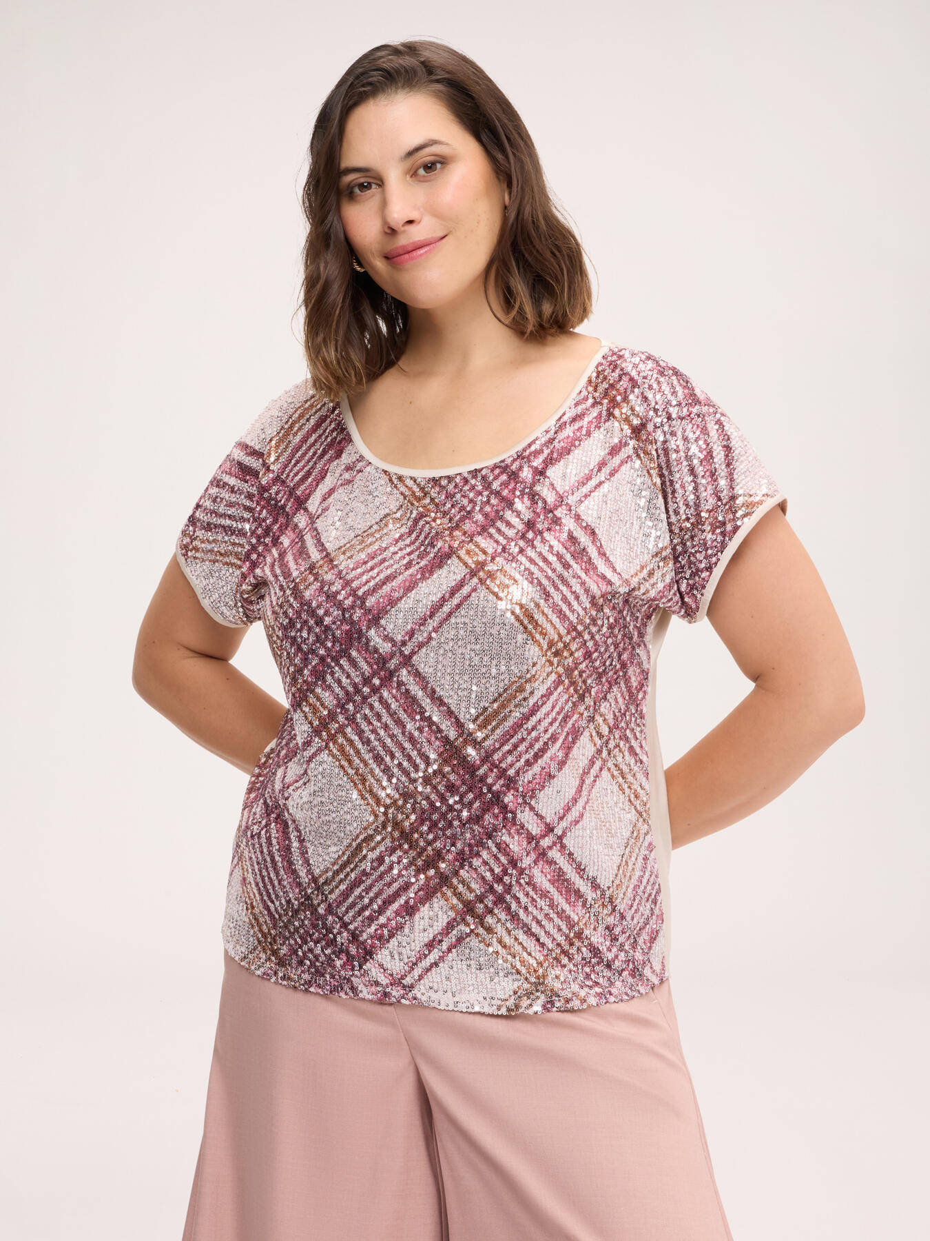 Blusa con ricamo checks image number 0