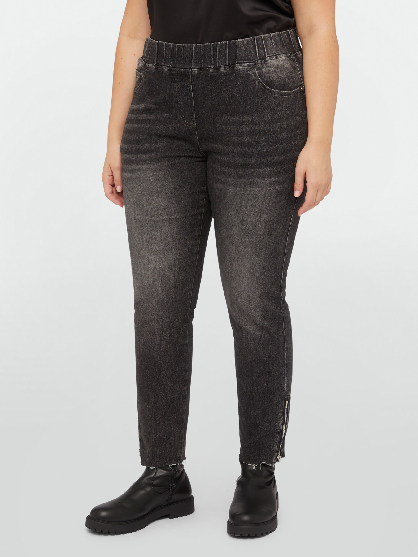 Jeggings with hem zip image number 2