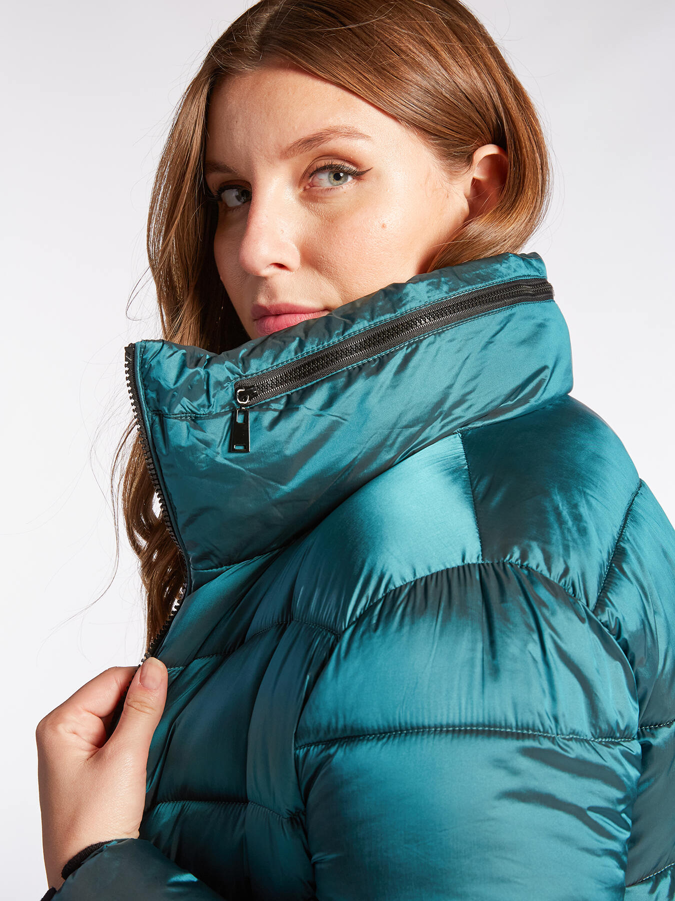 Iridescent nylon down jacket image number 2