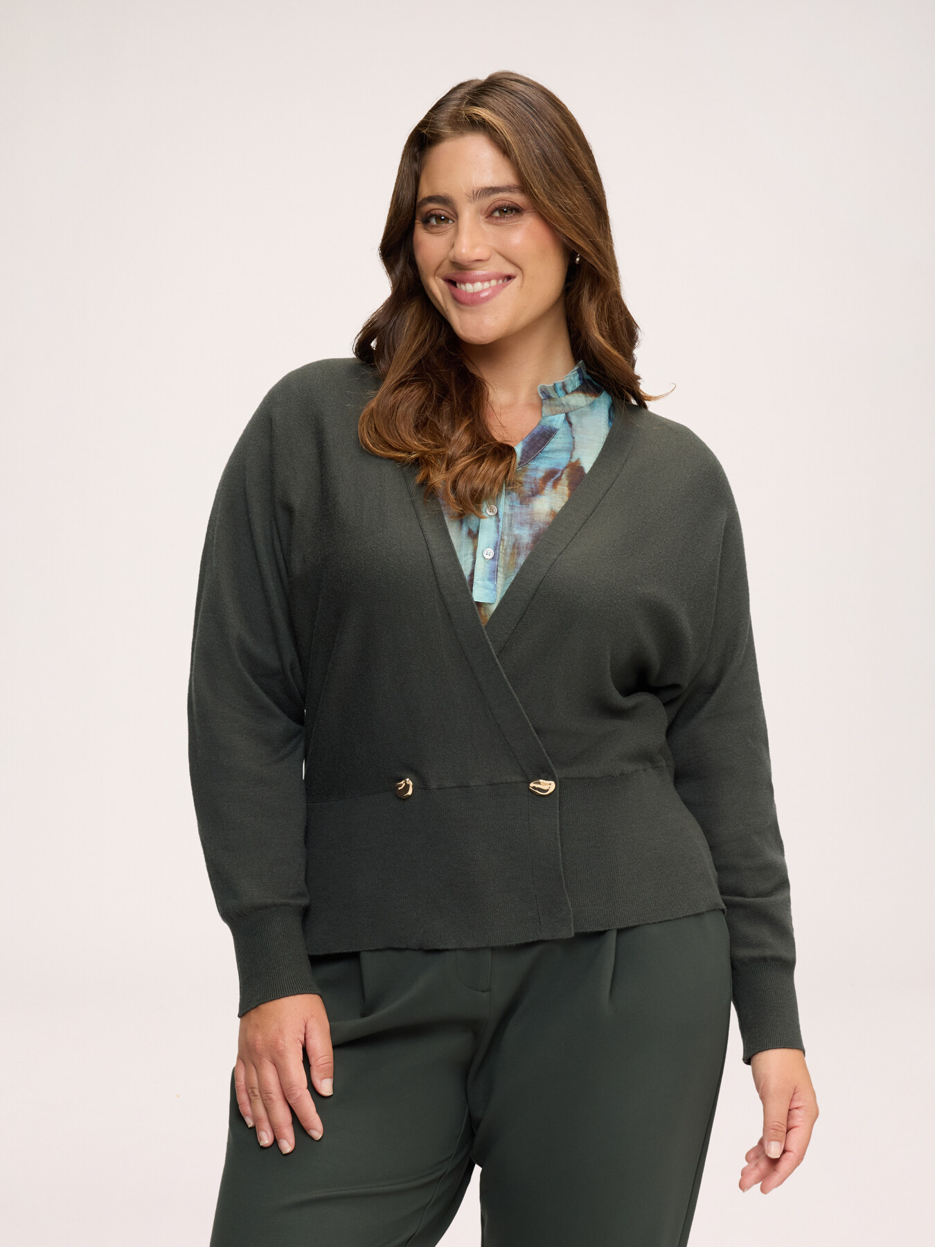 Crossover cardigan with buttons image number 0