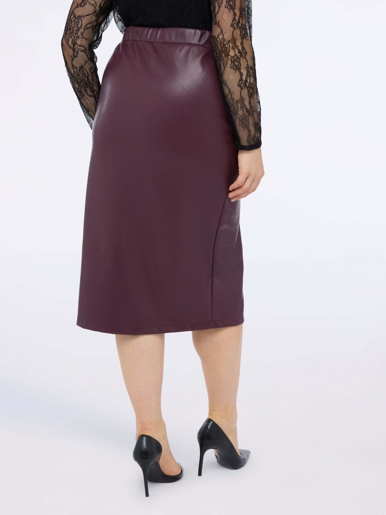Bodycon skirt with front slit image number 2