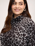 Heavy knit turtleneck with print image number 3