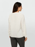 Blusa con collar de perlas image number 1