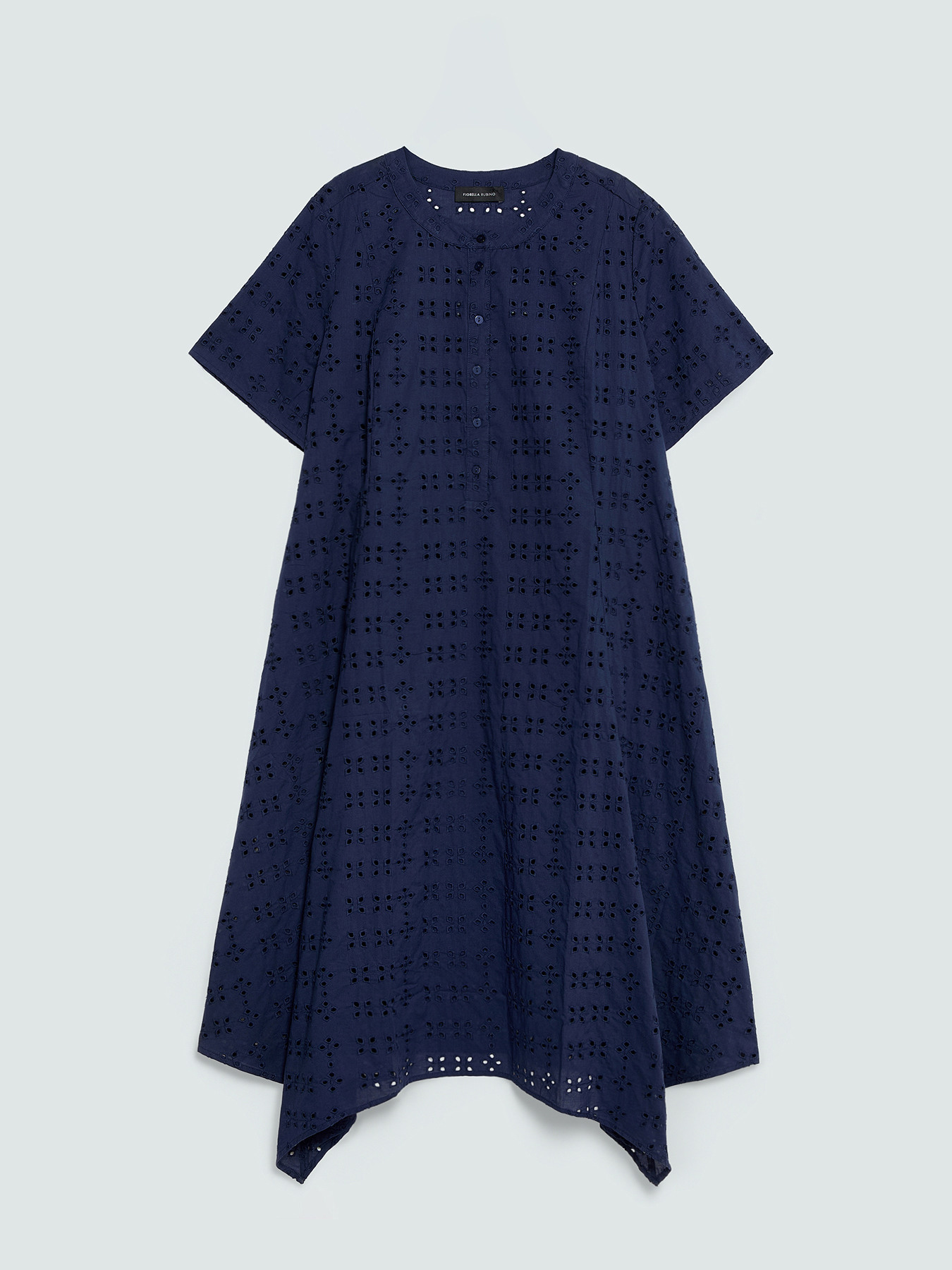 Free dress in sangallo image number 4