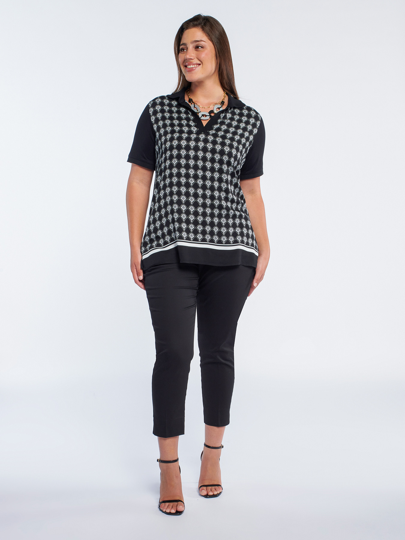 Stretch cotton trousers with slant pockets image number 1