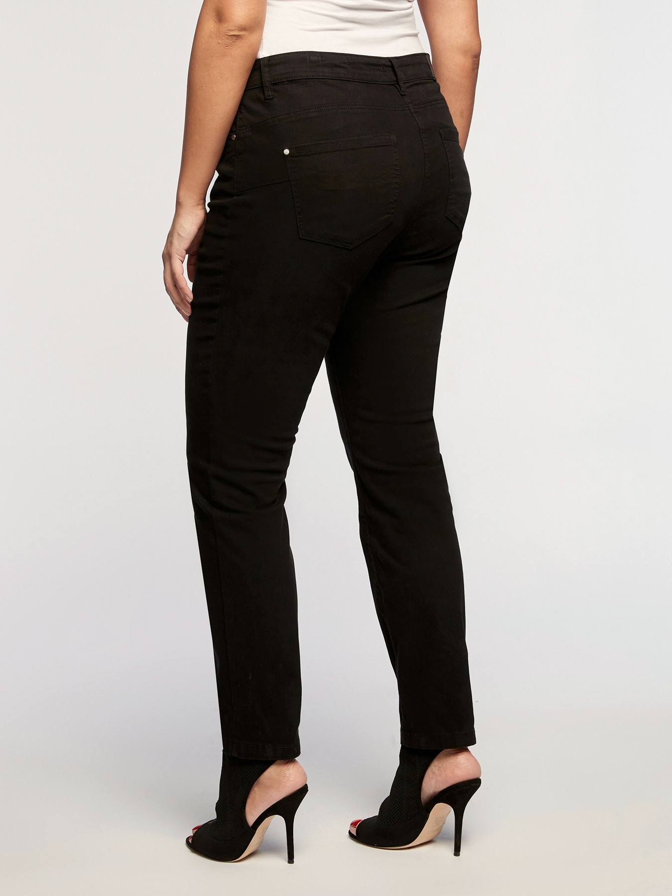 Giada model push-up skinny jeans image number 1
