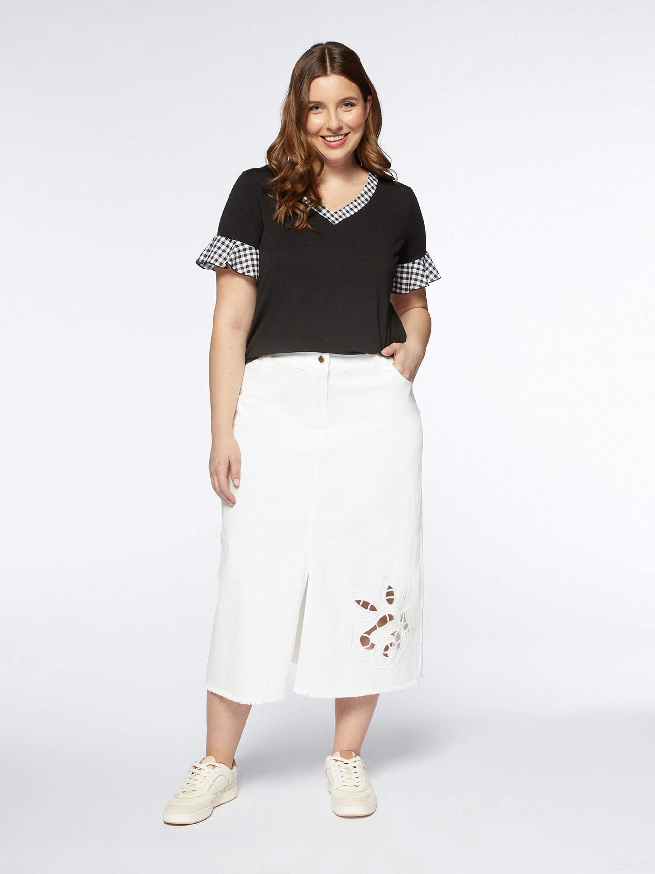 Gonna longuette ricamata image number 3