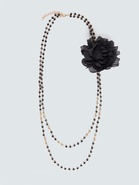 Necklace with tulle flower brooch